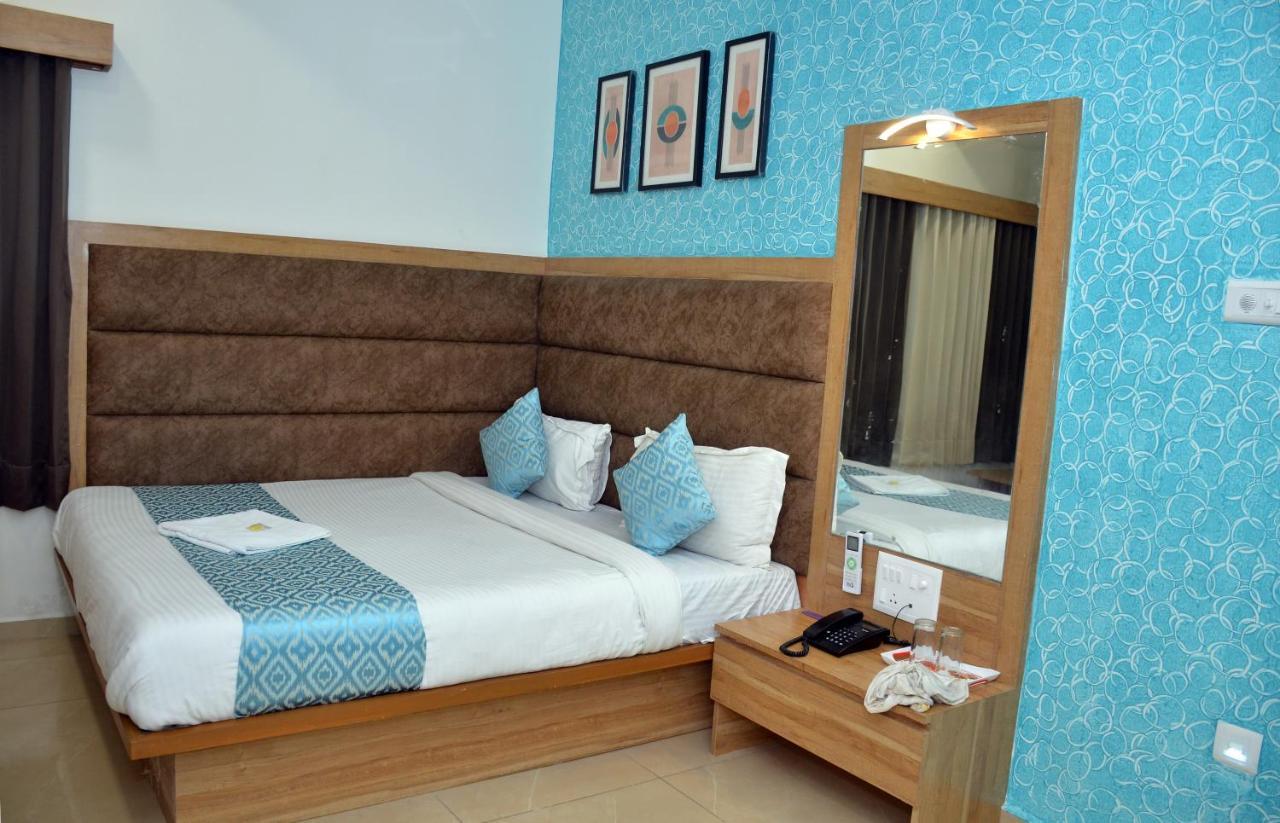 Hotel Newyork Inn Ānand Εξωτερικό φωτογραφία