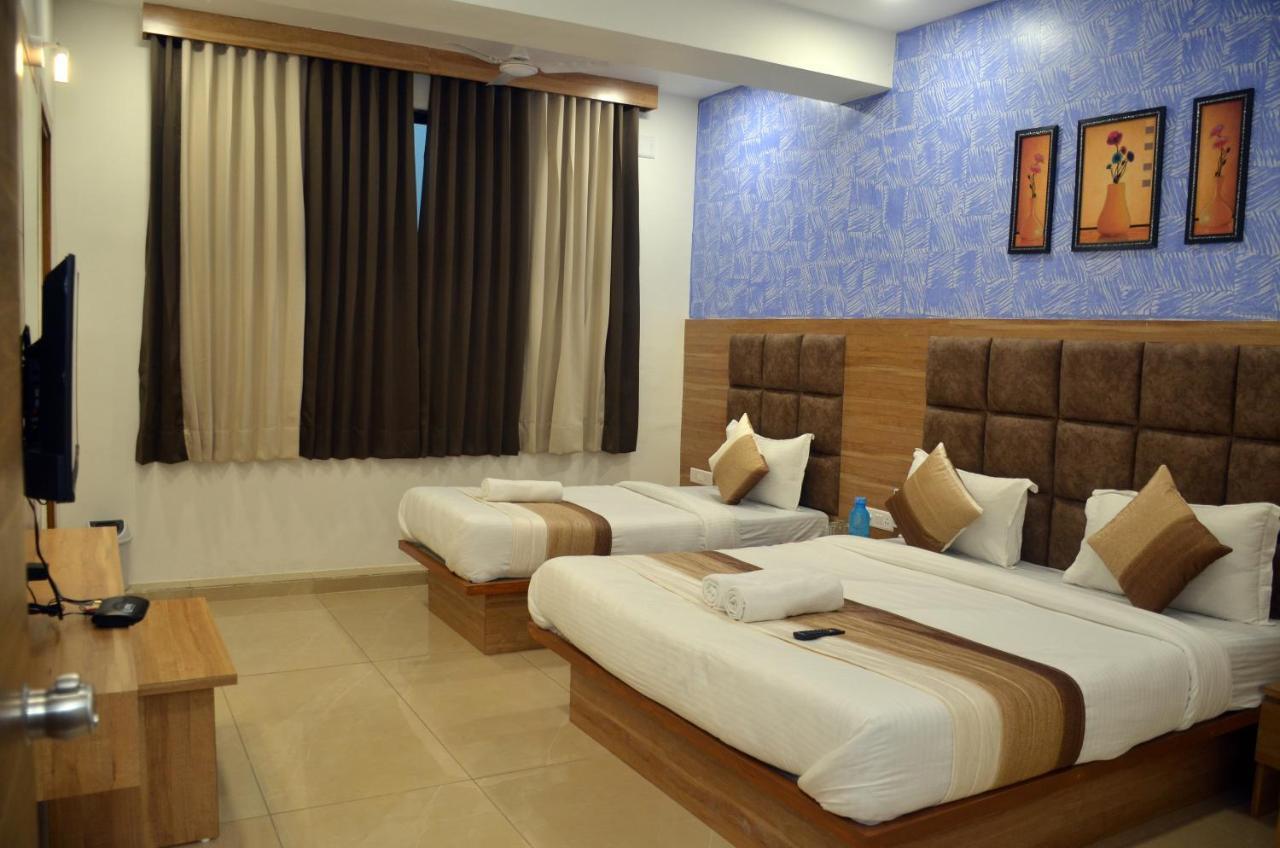Hotel Newyork Inn Ānand Εξωτερικό φωτογραφία