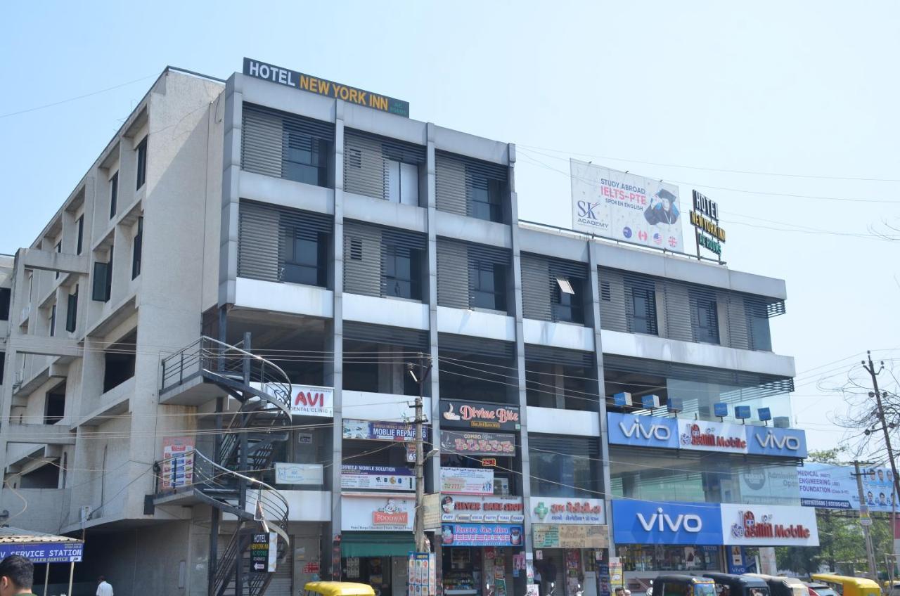 Hotel Newyork Inn Ānand Εξωτερικό φωτογραφία